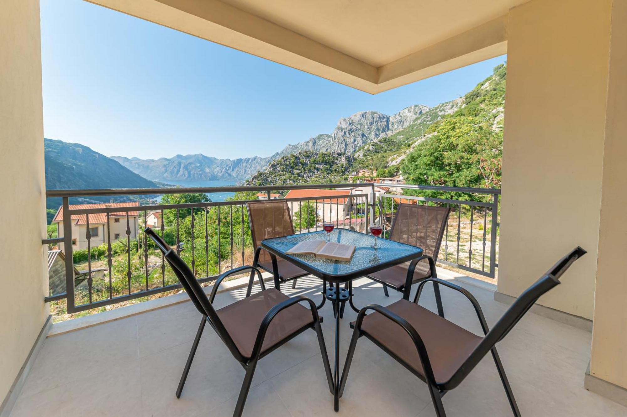 Red Hill Leilighet Kotor Eksteriør bilde